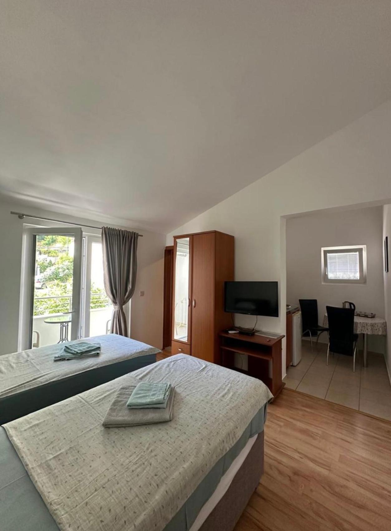 Apartments Manojlovic ブドヴァ エクステリア 写真